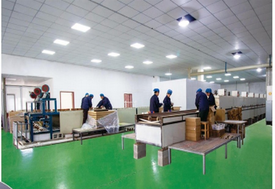 In-house Frosted Glass Production